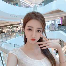 南山新人颜值妹下海服务-依依